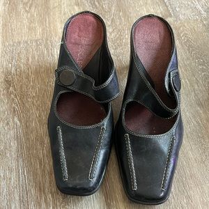 Aerosoles black dress sandals closed toe size 6
